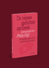 Een rood boek met de titel De nieuwe gedichten apotheek samengesteld door Philip Huff met een afbeelding van een medicijnflesje en de ondertitel Herhaalrecepten voor het hoofd en het hart. Beschrijving gegenereerd door AI